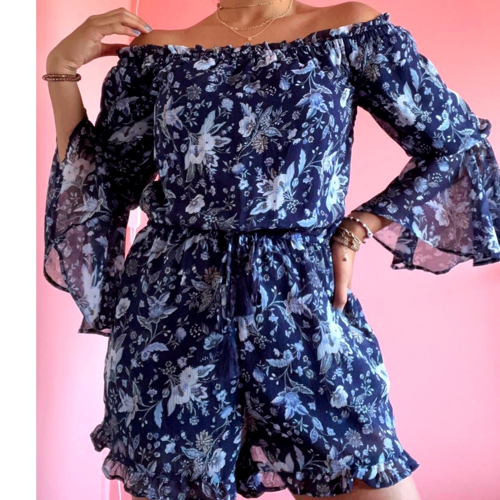American Eagle‎ Blue Floral Off Shoulder Romper Bell Sleeve Tassel Waist Medium